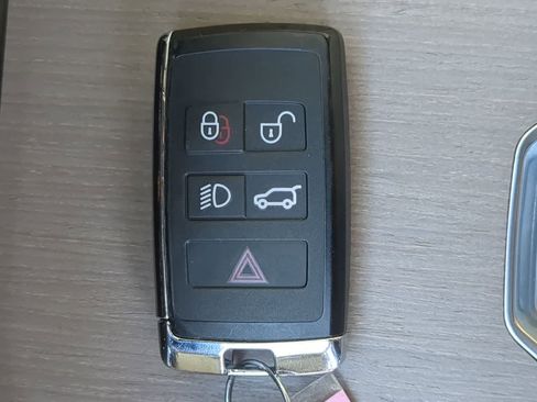 Certified 2023 Land Rover Range Rover SE image 35