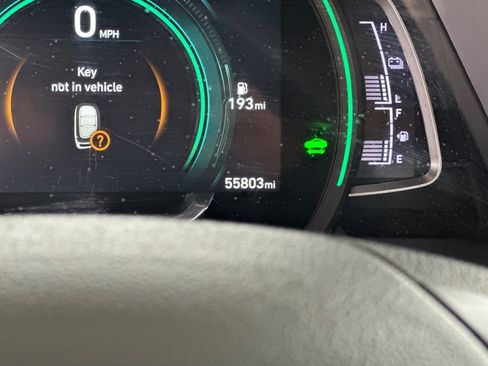 Used 2022 Hyundai Ioniq SE image 26