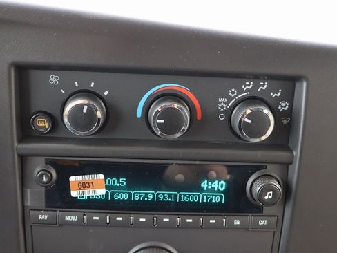 New 2025 Chevrolet Express 3500 w/ Chrome Appearance Package image 6