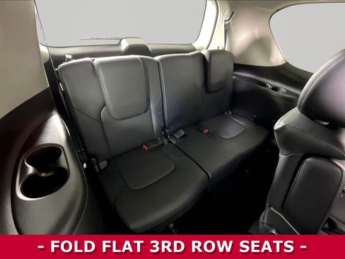 Certified 2024 Nissan Armada SL w/ Cargo Package AWD/4WD image 26