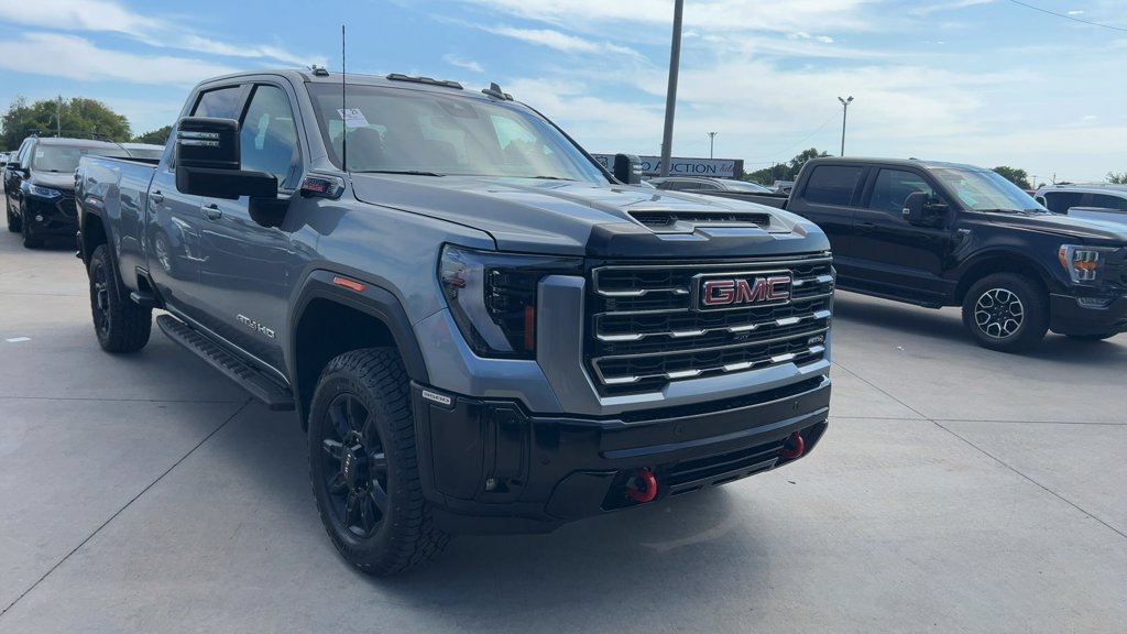Used 2025 GMC Sierra 3500 AT4 w/ AT4 Premium Plus Package AWD/4WD image 19