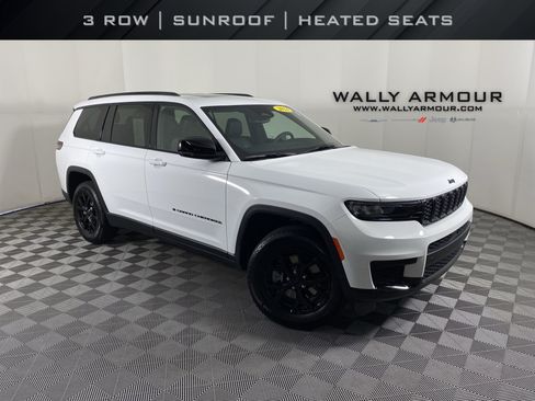 Used 2024 Jeep Grand Cherokee L Altitude AWD/4WD image 1