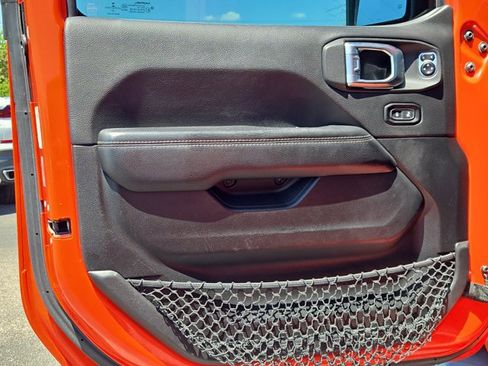 Used 2020 Jeep Wrangler Unlimited Sahara AWD/4WD image 22