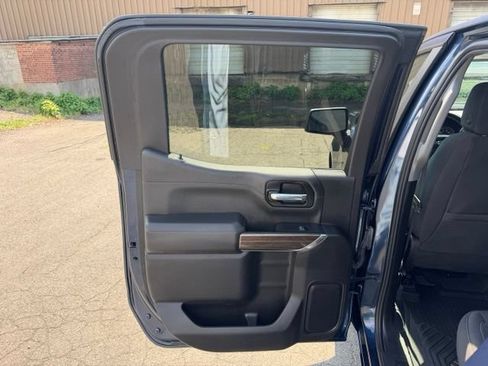 Used 2022 Chevrolet Silverado 1500 RST AWD/4WD image 16