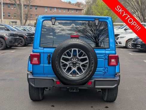 Certified 2024 Jeep Wrangler Unlimited Sahara w/ Technology Group AWD/4WD image 4