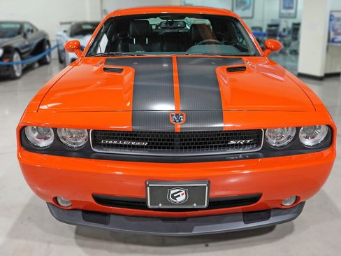 Used 2008 Dodge Challenger SRT8 image 9