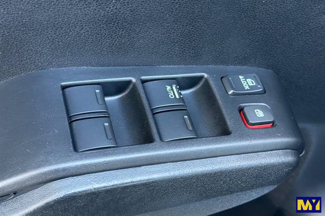 Used 2011 Honda Fit Sport image 12