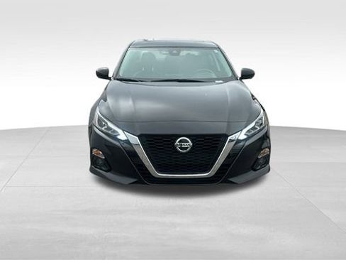 Used 2021 Nissan Altima 2.5 Platinum image 2