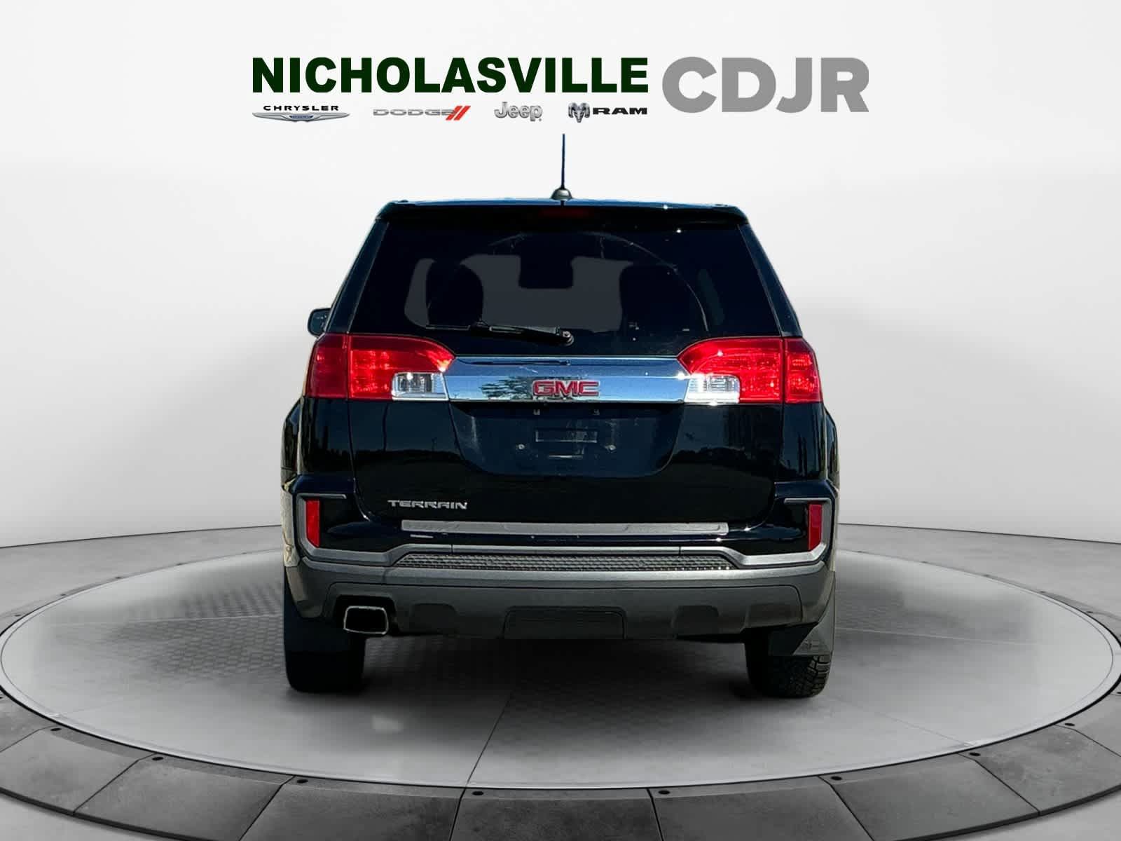 Used 2017 GMC Terrain SLE w/ LPO, Protection Package FWD image 4