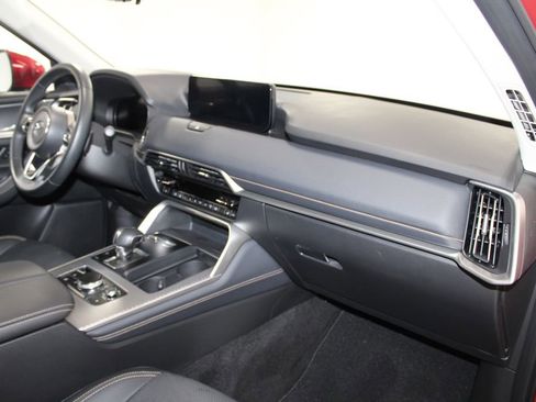 Used 2024 MAZDA CX-90 Plug-In Hybrid w/ Premium Pkg image 32