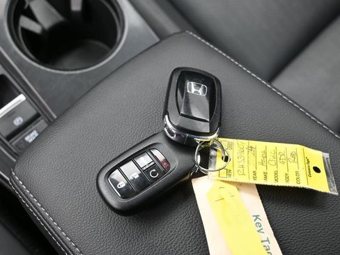 Used 2024 Honda Civic Touring image 16