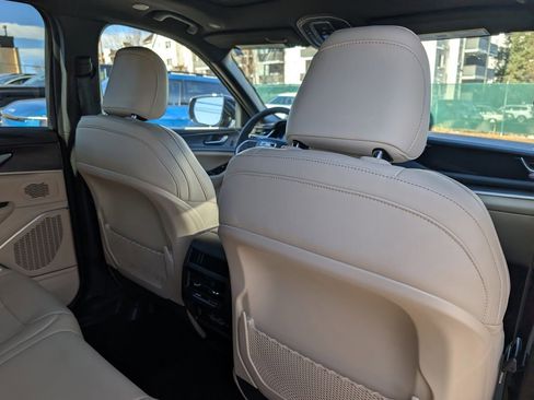 Used 2023 Jeep Grand Cherokee 4WD 4xe image 19