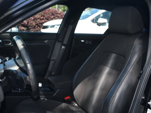 Used 2023 Honda Civic Sport image 11