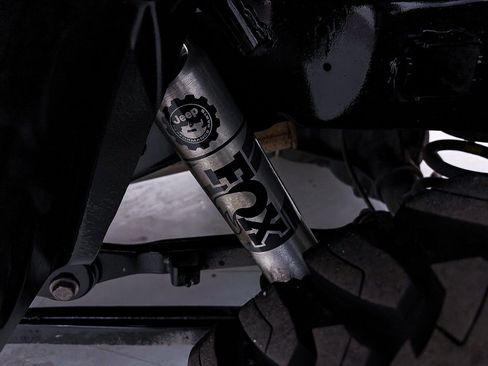 Used 2020 Jeep Gladiator Rubicon image 2