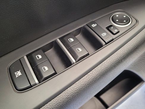 Used 2023 Kia Forte LXS image 27