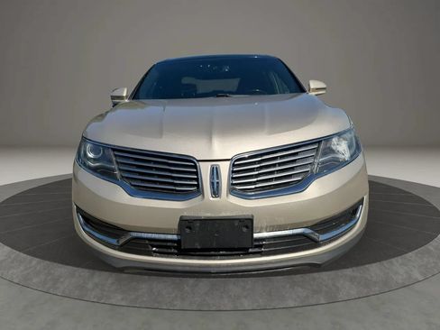 Used 2017 Lincoln MKX Reserve w/ Lincoln MKX Climate Package AWD/4WD image 2