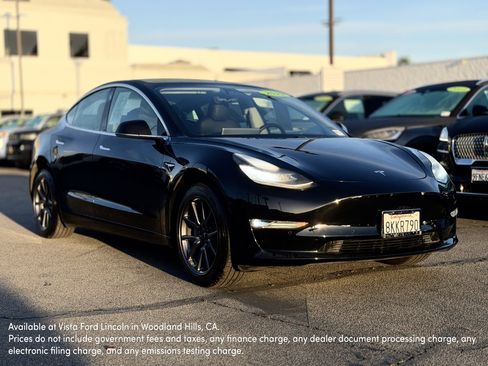 Used 2019 Tesla Model 3 Mid Range image 1