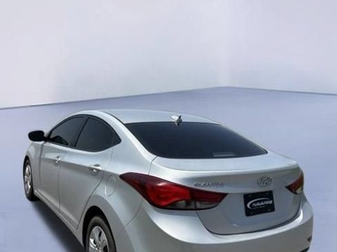 Used 2016 Hyundai Elantra SE FWD image 8