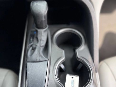 Used 2021 Toyota Camry SE w/ Convenience Package image 23