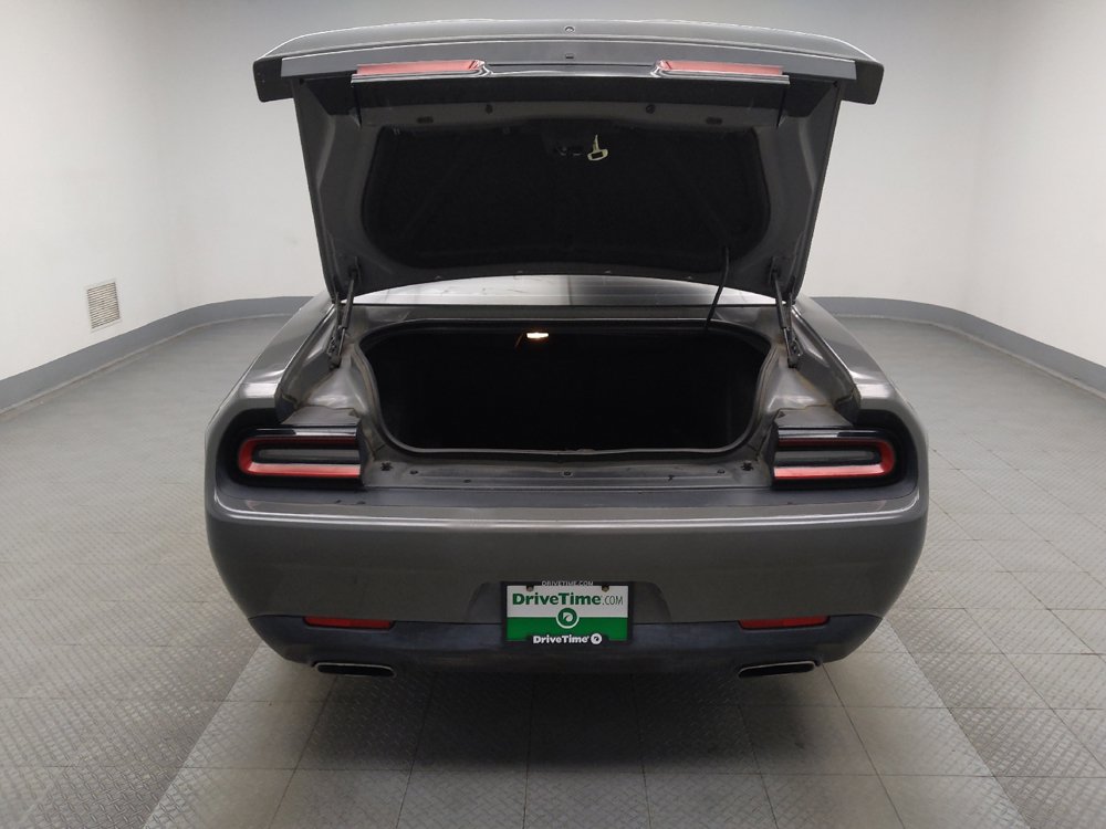 Used 2019 Dodge Challenger SXT RWD image 29