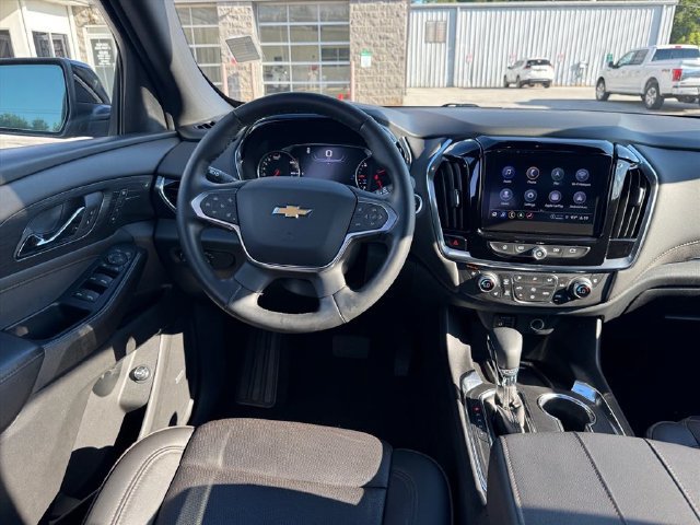 Used 2023 Chevrolet Traverse High Country w/ LPO, Floor Liner Package AWD/4WD image 15
