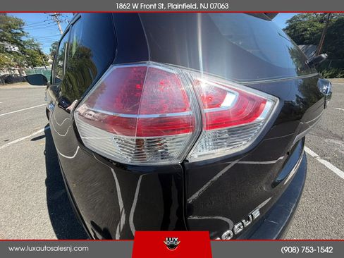 Used 2014 Nissan Rogue S AWD/4WD image 24