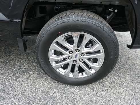 New 2025 Ford F150 Lariat w/ Equipment Group 501A Mid image 13