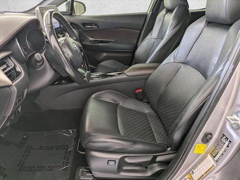 Used 2019 Toyota C-HR Limited FWD image 16