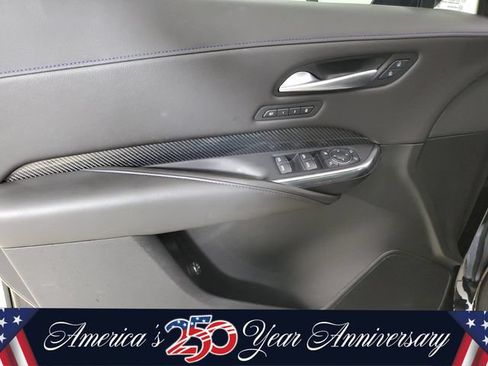 Used 2025 Cadillac XT4 Sport w/ LPO, Floor Liner Package FWD image 17