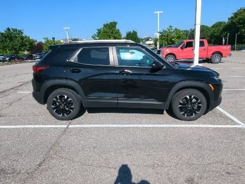 Used 2023 Chevrolet TrailBlazer LT FWD image 9