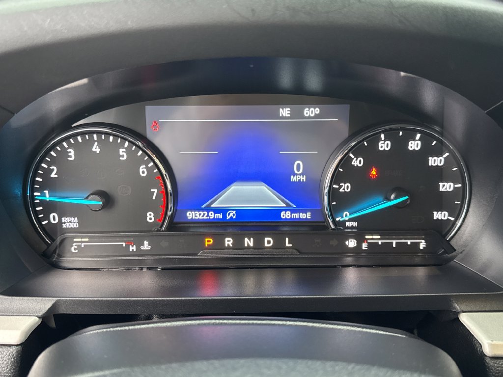 Used 2021 Ford Explorer XLT w/ Equipment Group 202A AWD/4WD image 37