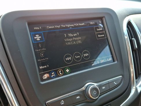 Used 2023 Chevrolet Equinox LT image 14