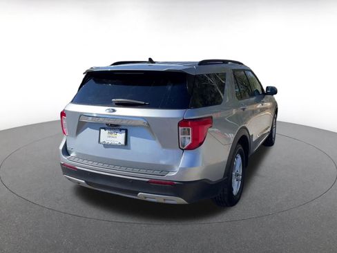 Used 2024 Ford Explorer XLT w/ Equipment Group 202A image 12