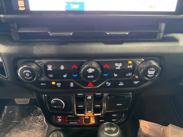New 2027 Jeep Wrangler Unlimited Rubicon 392 AWD/4WD image 3
