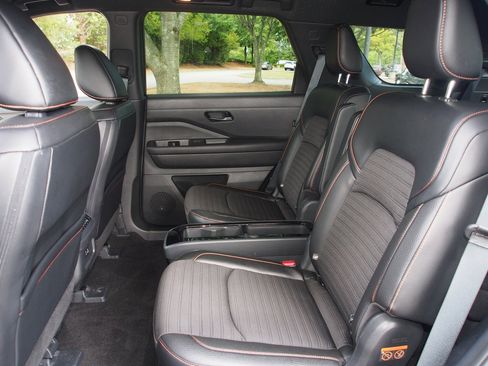Used 2023 Nissan Pathfinder Rock Creek AWD/4WD image 22