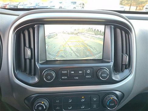 Used 2016 Chevrolet Colorado LT w/ LT Convenience Package image 18