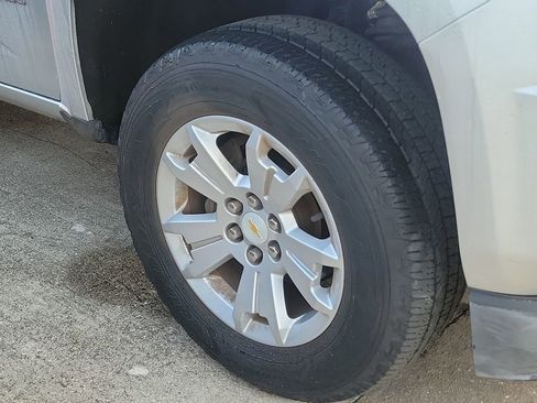 Used 2015 Chevrolet Colorado LT w/ LT Convenience Package image 4