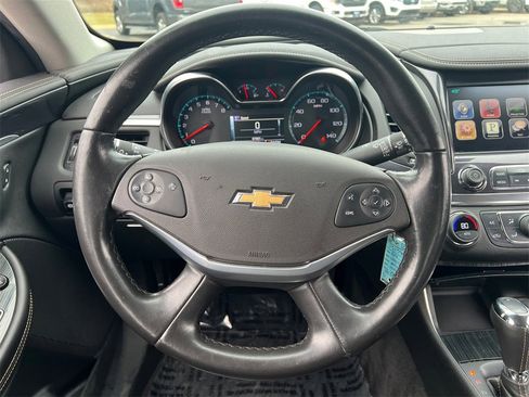 Used 2016 Chevrolet Impala LT w/ Convenience Package image 10