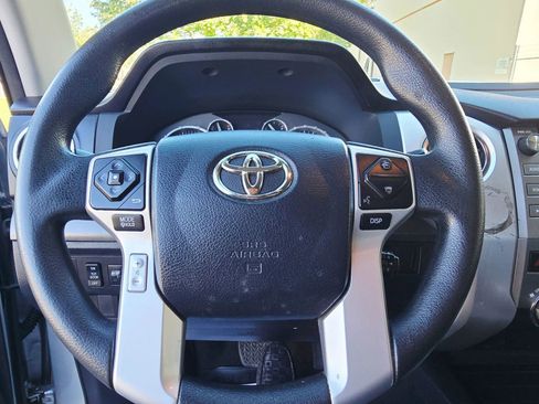 Used 2017 Toyota Tundra SR5 w/ SR5 Upgrade Package RWD image 20