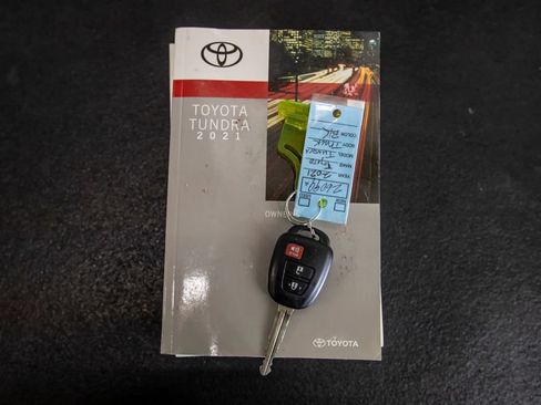 Used 2021 Toyota Tundra SR5 w/ SR5 Upgrade Package RWD image 40