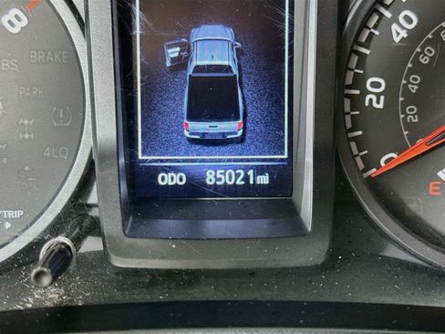 Used 2022 Toyota Tacoma SR RWD image 16