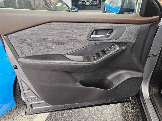 Used 2021 Nissan Rogue SV AWD/4WD image 26