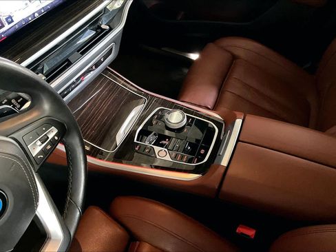 Used 2024 BMW X5 sDrive40i w/ Executive Package RWD image 15