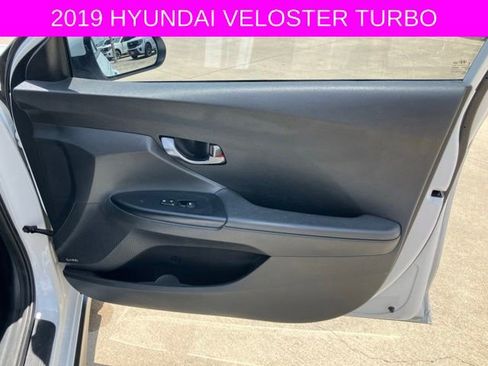 Used 2019 Hyundai Veloster Turbo FWD image 14