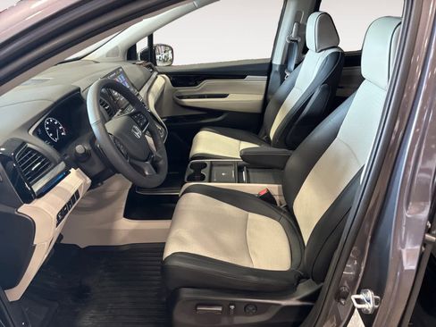 Used 2026 Honda Odyssey Elite image 10