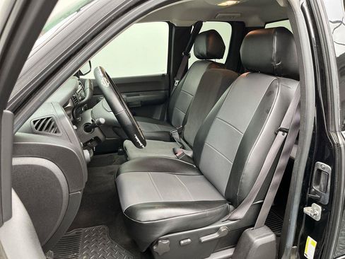 Used 2009 Chevrolet Silverado 1500 LT w/ Power Pack Plus AWD/4WD image 9