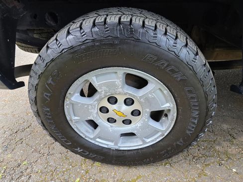 Used 2010 Chevrolet Silverado 1500 LT RWD image 10