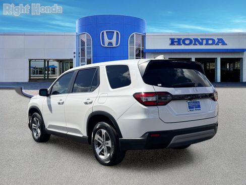 Certified 2024 Honda Pilot EX-L image 5