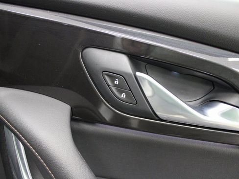 Used 2020 Chevrolet Blazer Premier w/ Driver Confidence II Package image 35