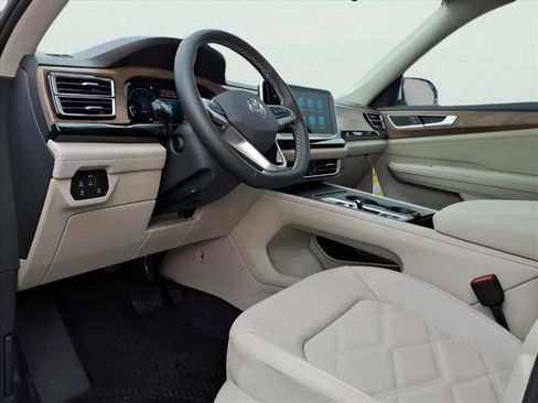 New 2026 Volkswagen Atlas SE image 15